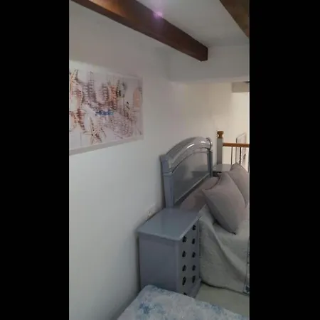Stunning Loft Air Conditioning, Impressive Modern Conversion Apartamento Alicante